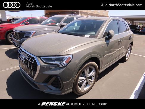 Used 2023 Audi Q3 2.0T Premium w/ Convenience Package image 1