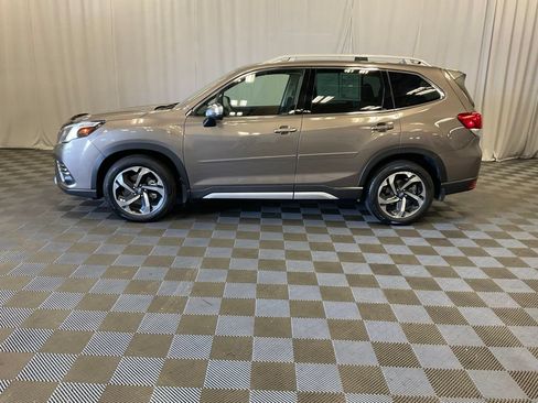 Used 2023 Subaru Forester Touring AWD/4WD image 8