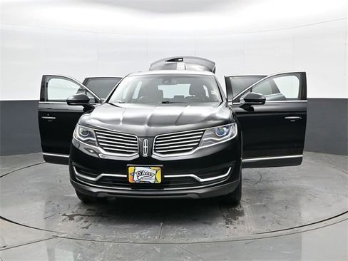 Used 2018 Lincoln MKX Select w/ Select Plus Package image 31