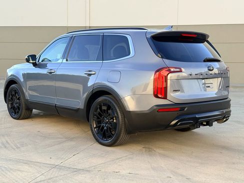 Used 2021 Kia Telluride SX w/ SX Prestige Package image 7