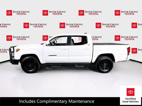 Certified 2022 Toyota Tacoma SR5 w/ Technology Package image 8