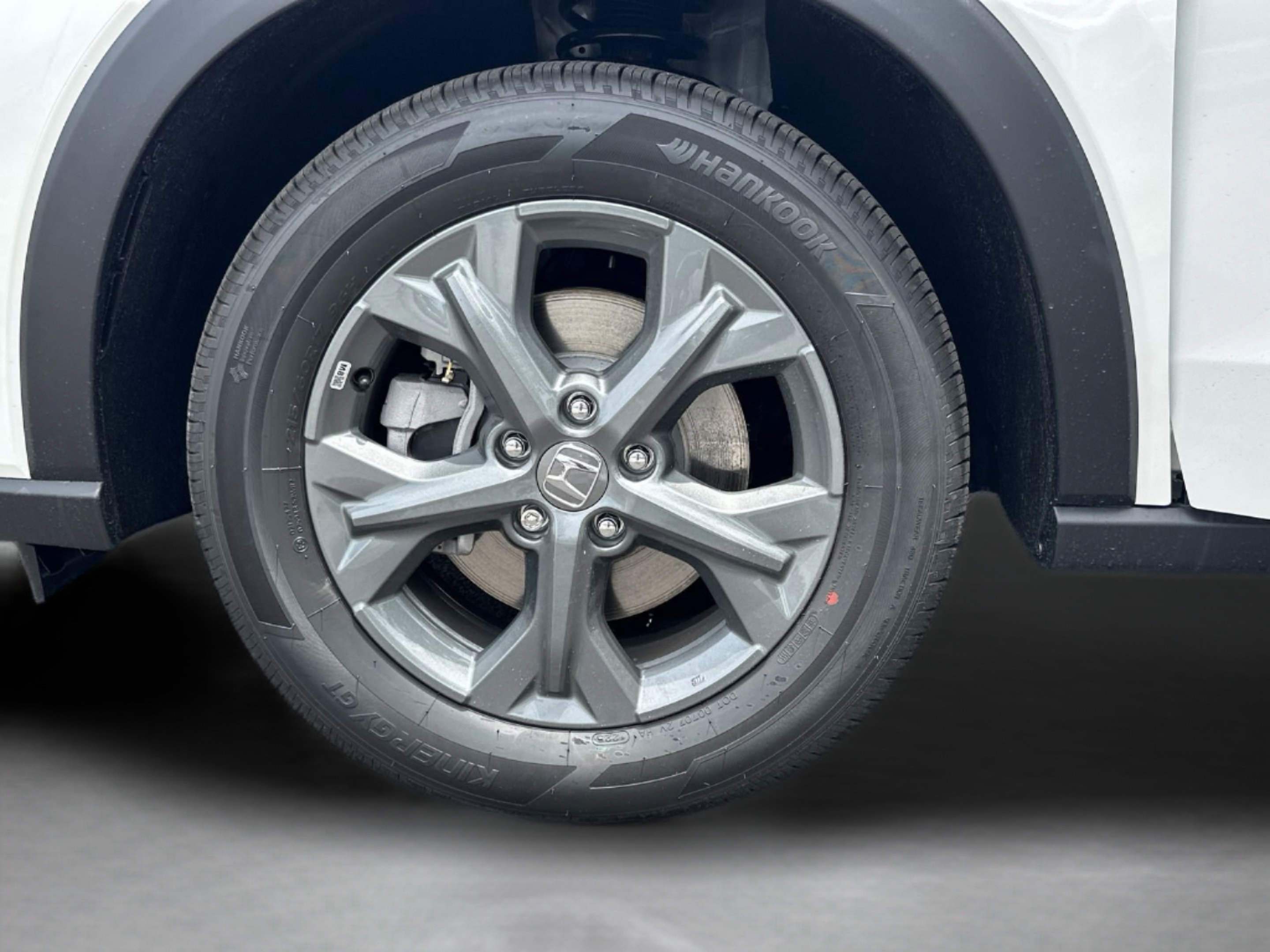 Certified 2026 Honda HR-V LX image 29