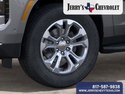 New 2026 Chevrolet Suburban LT w/ Comfort Package image 11