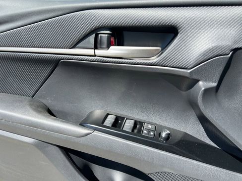 New 2026 Toyota Camry Hybrid AWD/4WD image 13
