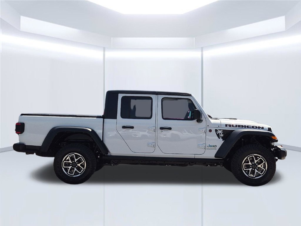 Used 2024 Jeep Gladiator Rubicon w/ Convenience Group AWD/4WD image 8
