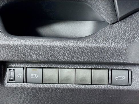 New 2025 Toyota RAV4 XLE image 18