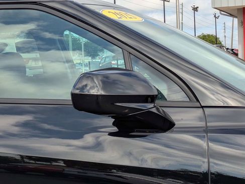 Used 2025 Chevrolet Blazer LT FWD image 11