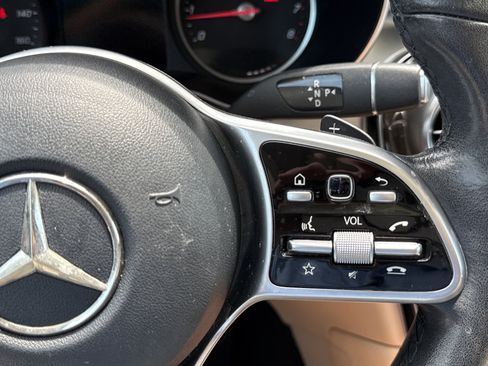 Used 2020 Mercedes-Benz GLC 300 w/ Parking Assistance Package image 16