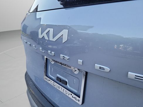 Certified 2022 Kia Telluride SX FWD image 7