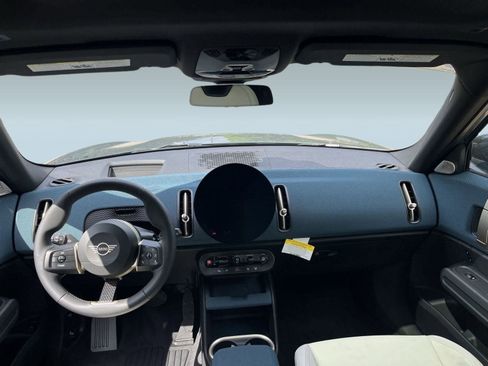 Used 2025 MINI Cooper Countryman S w/ Comfort Package Max image 14