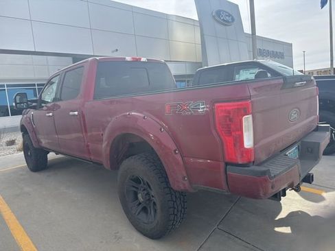 Used 2017 Ford F250 Lariat w/ Chrome Package image 7