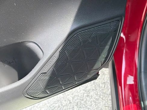 Used 2025 Toyota RAV4 XLE FWD image 22