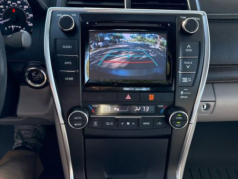 Used 2016 Toyota Camry XLE image 23