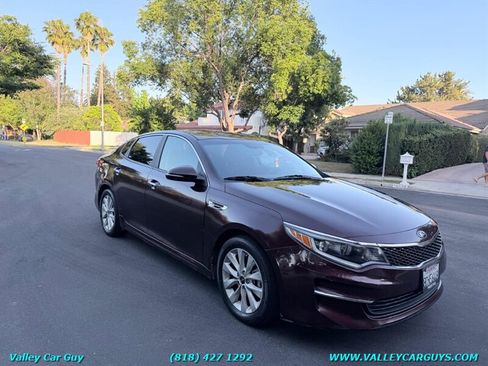 Used 2016 Kia Optima LX w/ Option Group 014 FWD image 3
