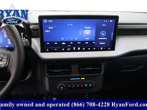 New 2025 Ford Maverick XLT w/ XLT Luxury Package image 21
