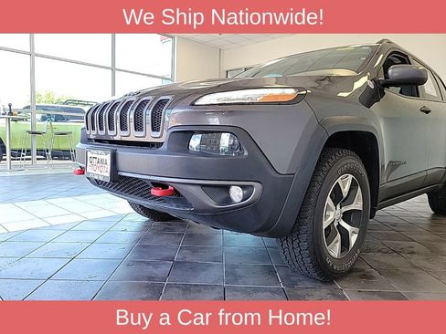 Used 2015 Jeep Cherokee Trailhawk w/ Comfort/Convenience Group AWD/4WD image 15