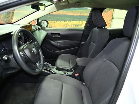 Used 2023 Toyota Corolla LE image 18