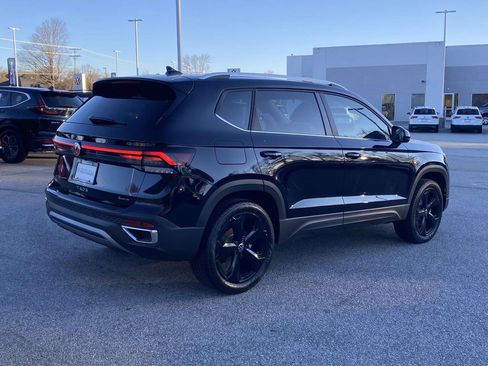 New 2026 Volkswagen Taos SEL AWD/4WD image 6