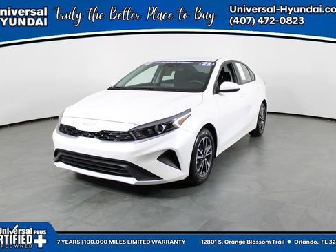 Used 2023 Kia Forte LXS image 1