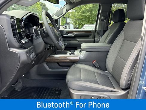 New 2025 Chevrolet Silverado 2500 LT w/ Safety Package image 21