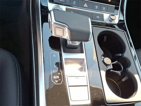 New 2026 Audi Q7 2.0T Premium image 11