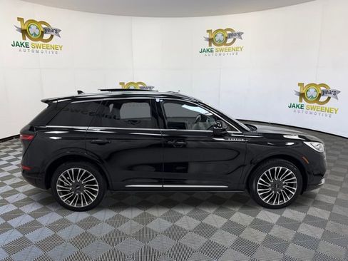 Used 2020 Lincoln Corsair Reserve w/ Equipment Group 201A image 11