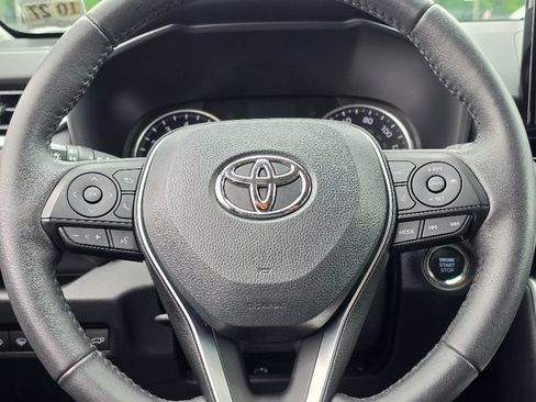 Used 2022 Toyota RAV4 XLE Premium AWD/4WD image 28