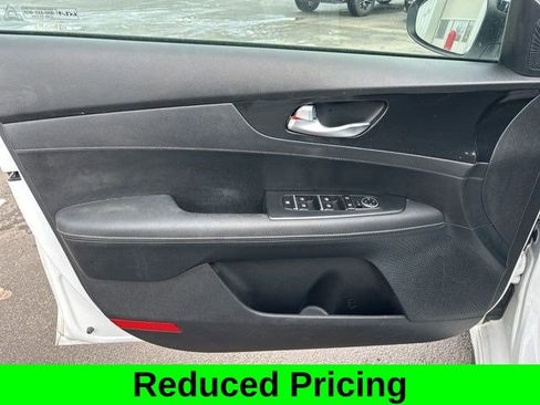 Used 2023 Kia Forte GT-Line image 11