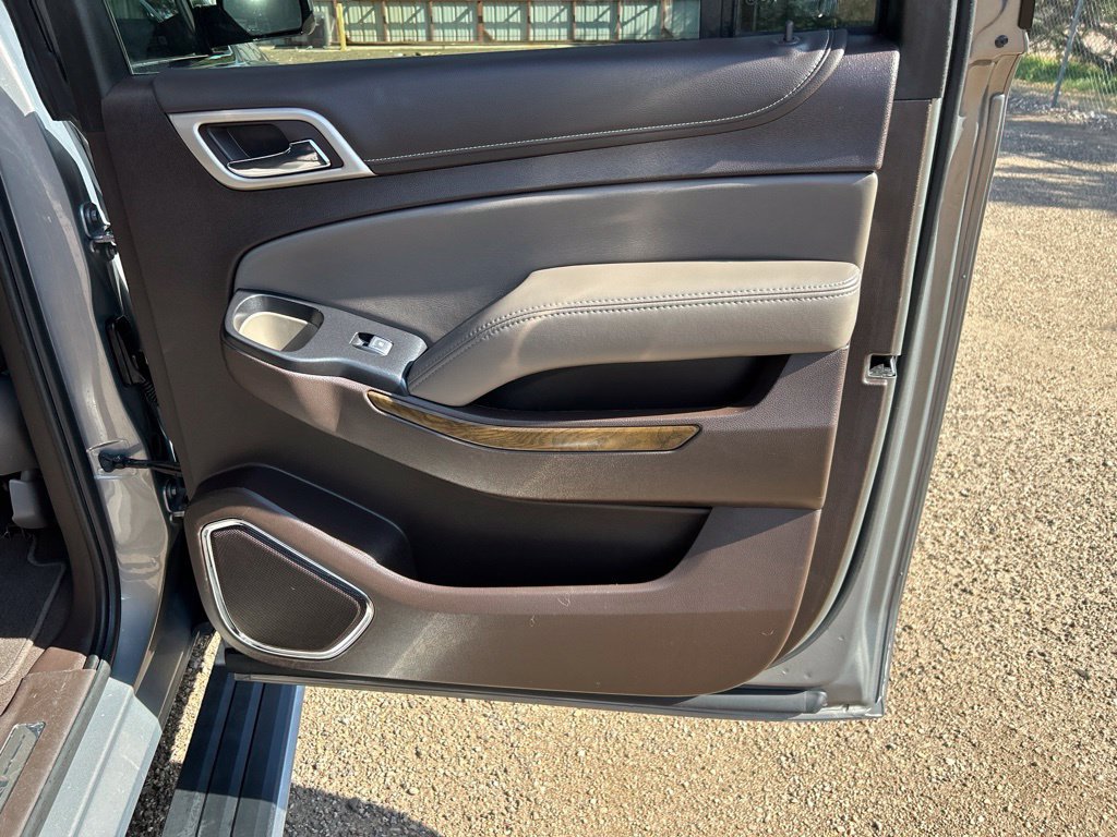 Used 2019 GMC Yukon XL Denali AWD/4WD image 44