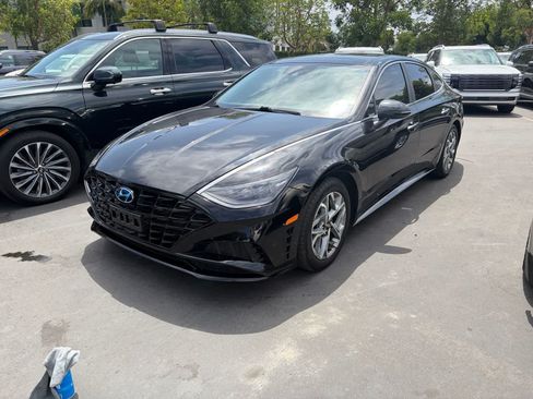 Used 2023 Hyundai Sonata SEL w/ Convenience Package FWD image 1