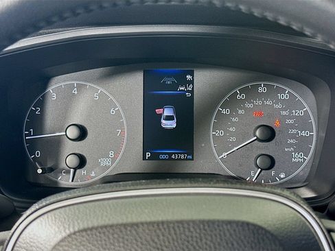 Used 2024 Toyota Corolla SE FWD image 12