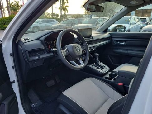Used 2025 Honda CR-V EX image 10