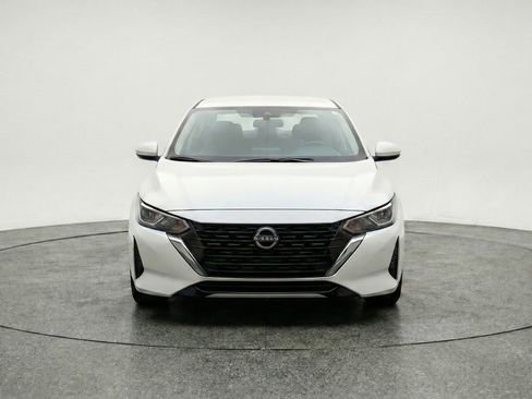 Used 2025 Nissan Sentra S image 2