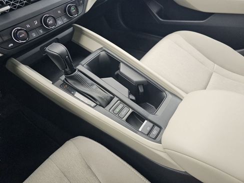 Certified 2023 Honda Accord EX image 33