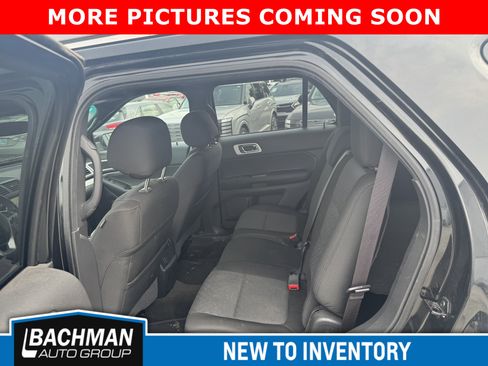 Used 2014 Ford Explorer XLT w/ Equipment Group 201A AWD/4WD image 11