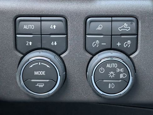 Used 2026 Chevrolet Silverado 2500 LTZ w/ LTZ Premium Package image 22