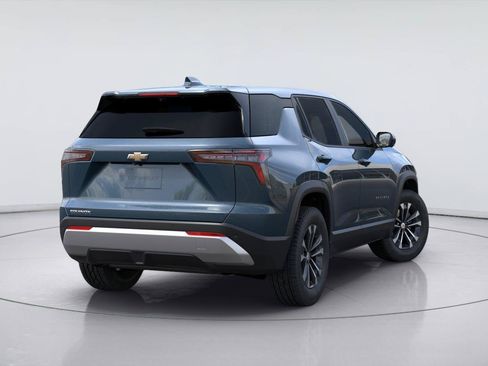 New 2027 Chevrolet Equinox LT w/ Safety and Technology Package FWD image 4