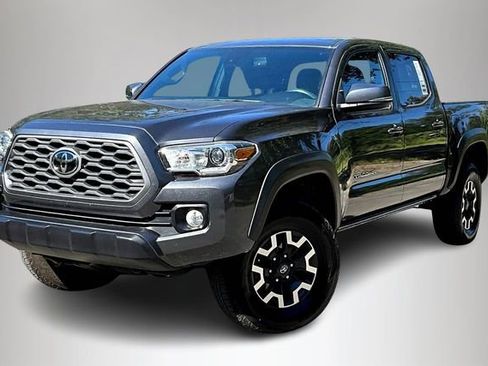 Used 2023 Toyota Tacoma TRD Off-Road image 2