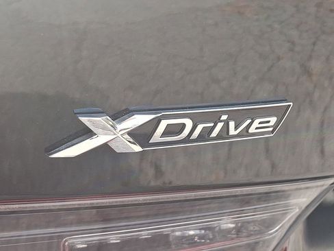 Certified 2023 BMW 330i xDrive Sedan w/ Convenience Package image 30