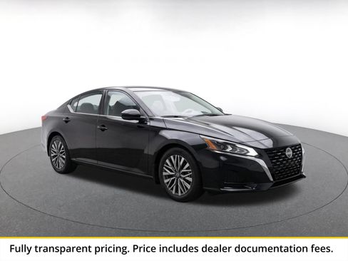 Used 2026 Nissan Altima 2.5 SV FWD image 1
