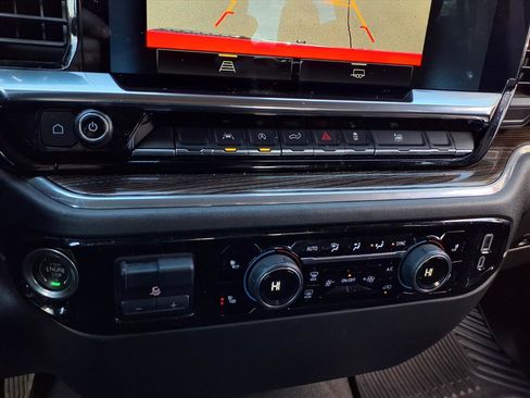 Used 2025 Chevrolet Silverado 1500 LT image 21