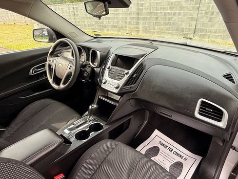Used 2016 Chevrolet Equinox LS FWD image 10