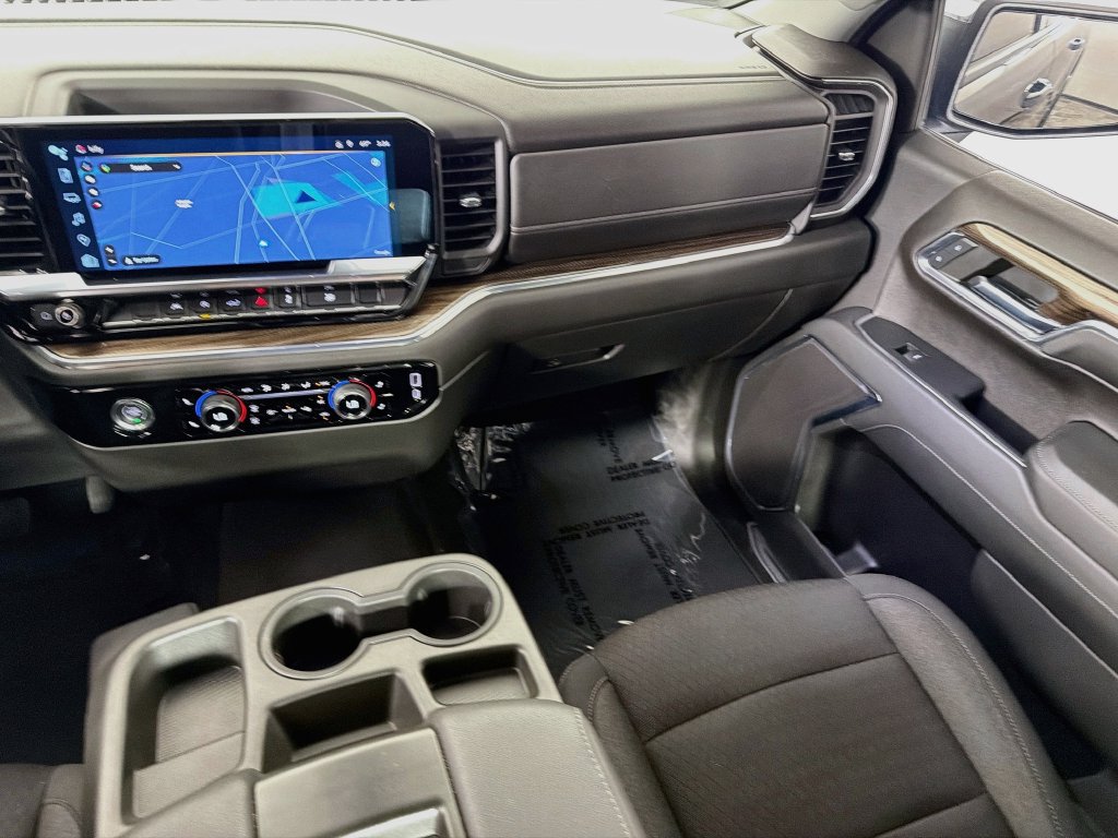 Used 2023 Chevrolet Silverado 1500 LT AWD/4WD image 23