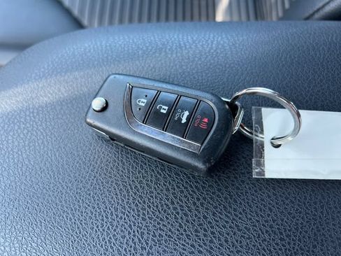Used 2023 Toyota Camry SE FWD image 28