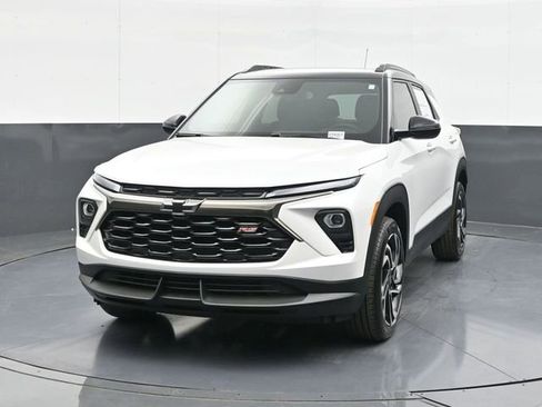 New 2026 Chevrolet TrailBlazer RS w/ Convenience Package AWD/4WD image 2