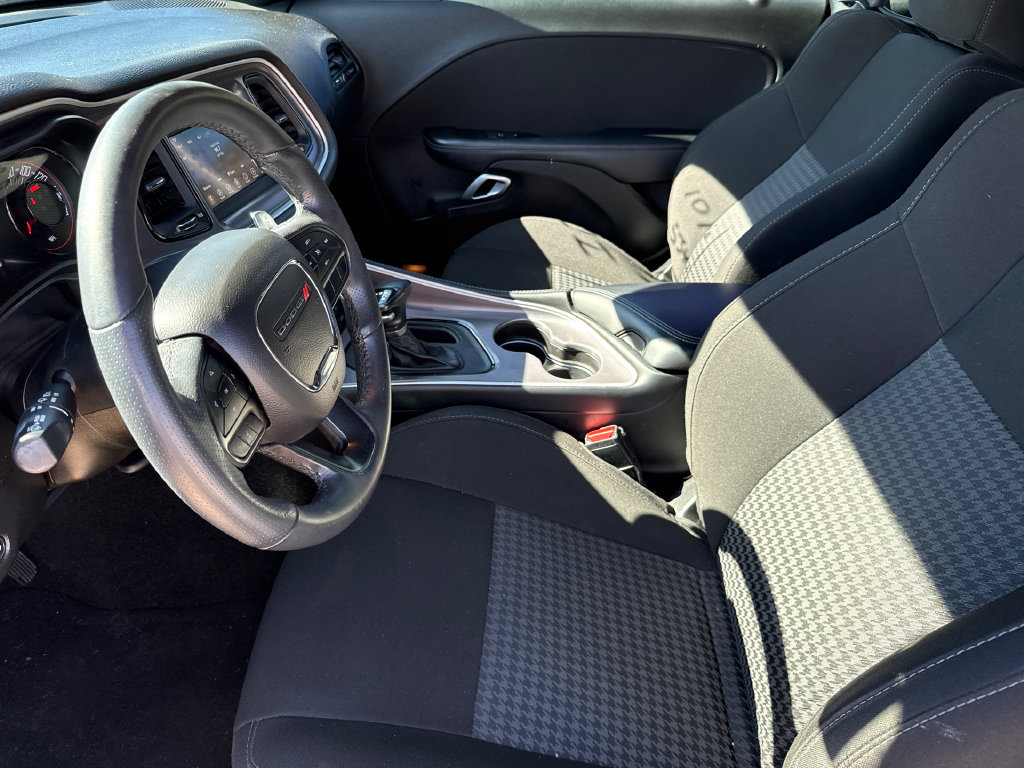 Used 2022 Dodge Challenger GT w/ Blacktop Package RWD image 17