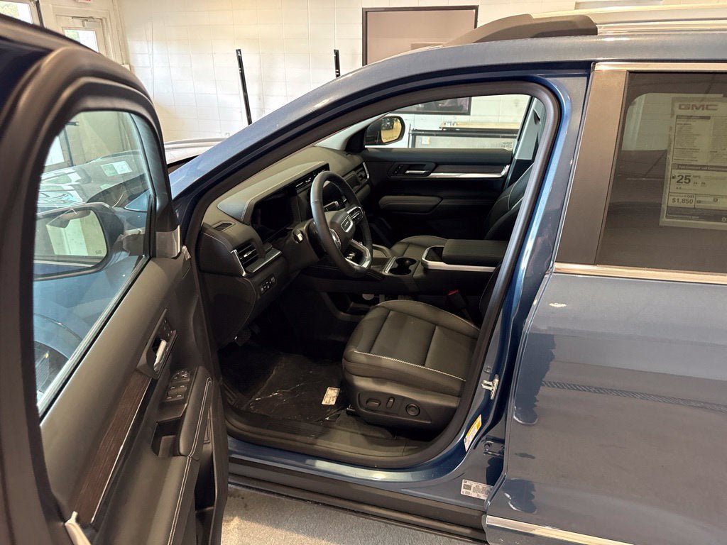 New 2027 GMC Terrain Denali w/ LPO, Floor Liner Package AWD/4WD image 24