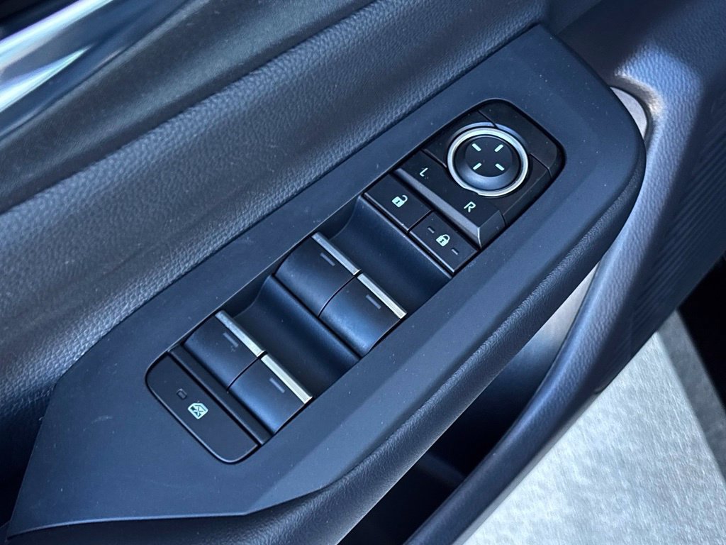Used 2024 Toyota Prius Prime FWD image 15