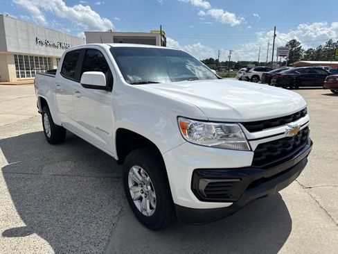 Used 2021 Chevrolet Colorado LT AWD/4WD image 4