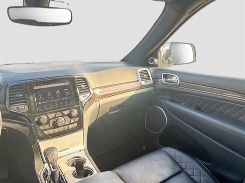 Used 2020 Jeep Grand Cherokee Summit image 25